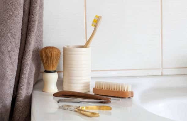 How to clean toilet bowl Easily 2