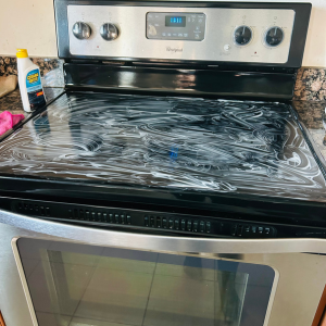 How to Clean a glass cooktop -Cerema Bryte Cleaner applied on the cooktop