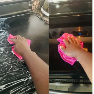 How to Clean a Glass cooktop -Wiping off and rinsing the surface