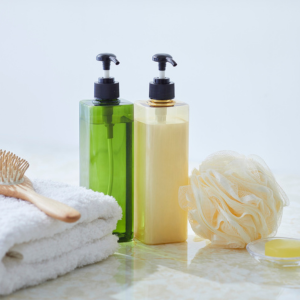 Bathroom items to toss asap
and essentials to keep