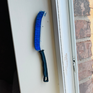 How to clean glass windows at home